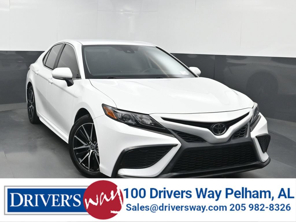 Used 2024 Toyota Camry SE