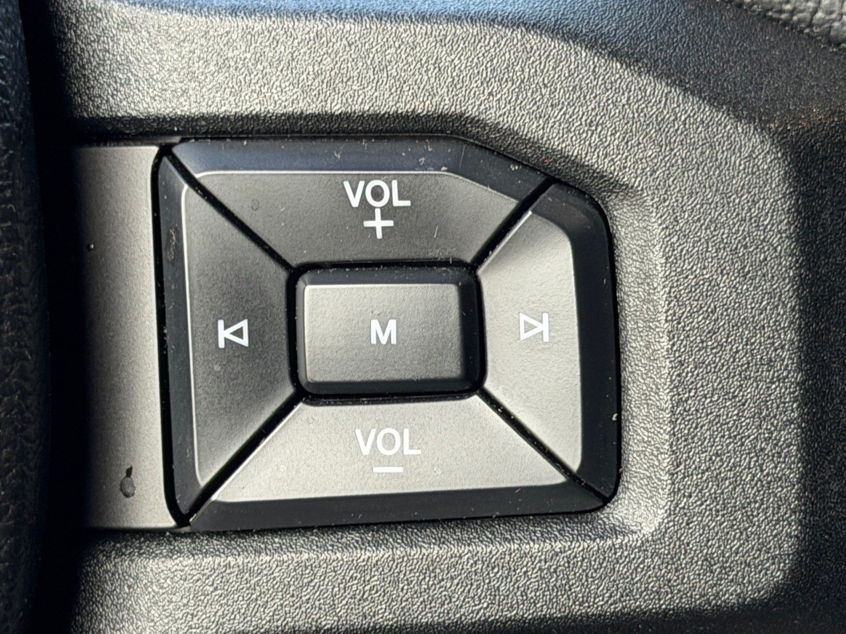 Used 2016 Ford F150 XLT w/ Equipment Group 302A Luxury AWD/4WD image 41