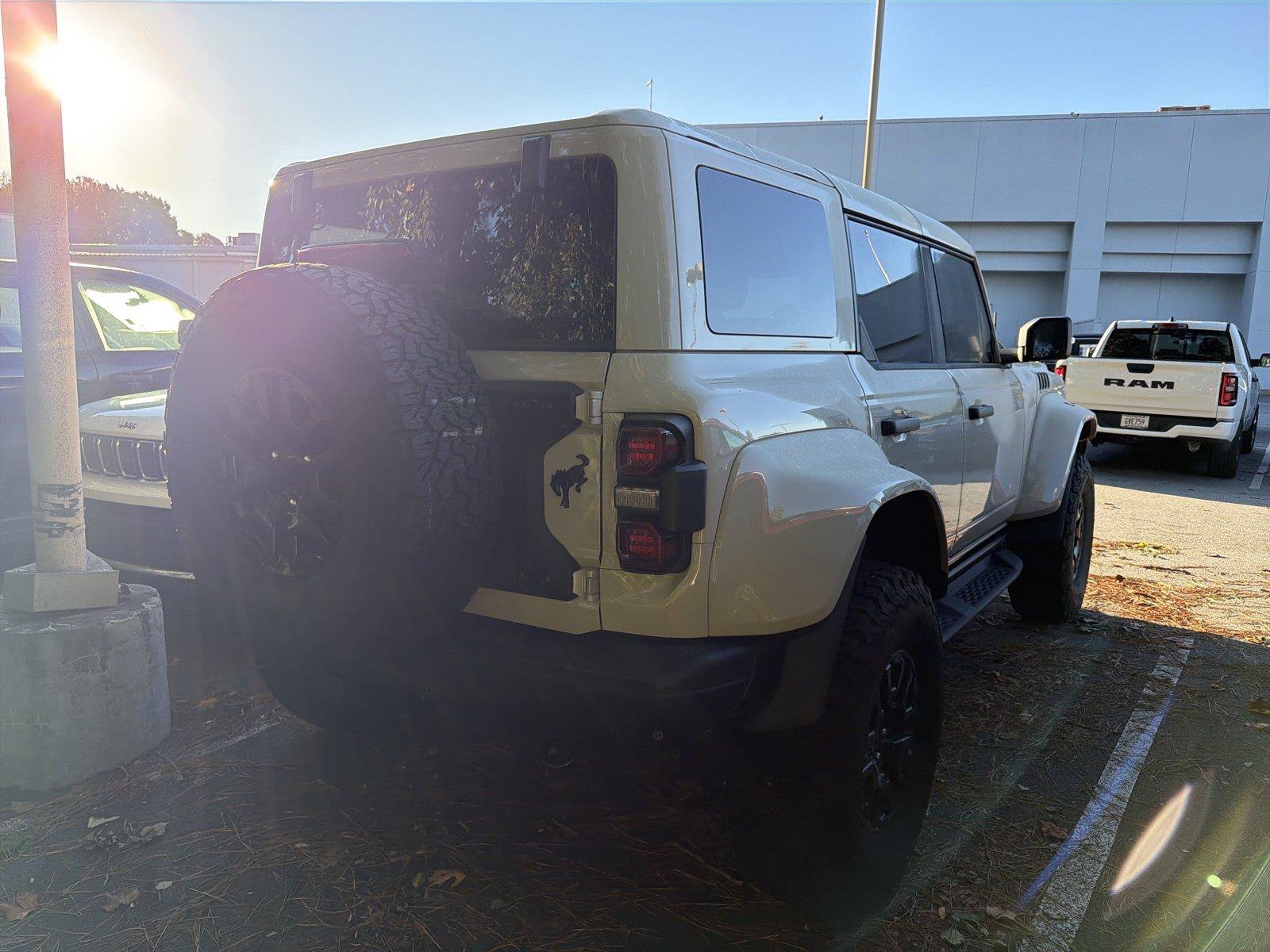 Used 2025 Ford Bronco Raptor AWD/4WD image 4