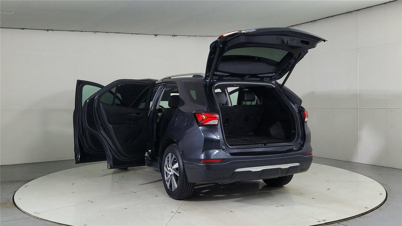 Used 2022 Chevrolet Equinox Premier image 11