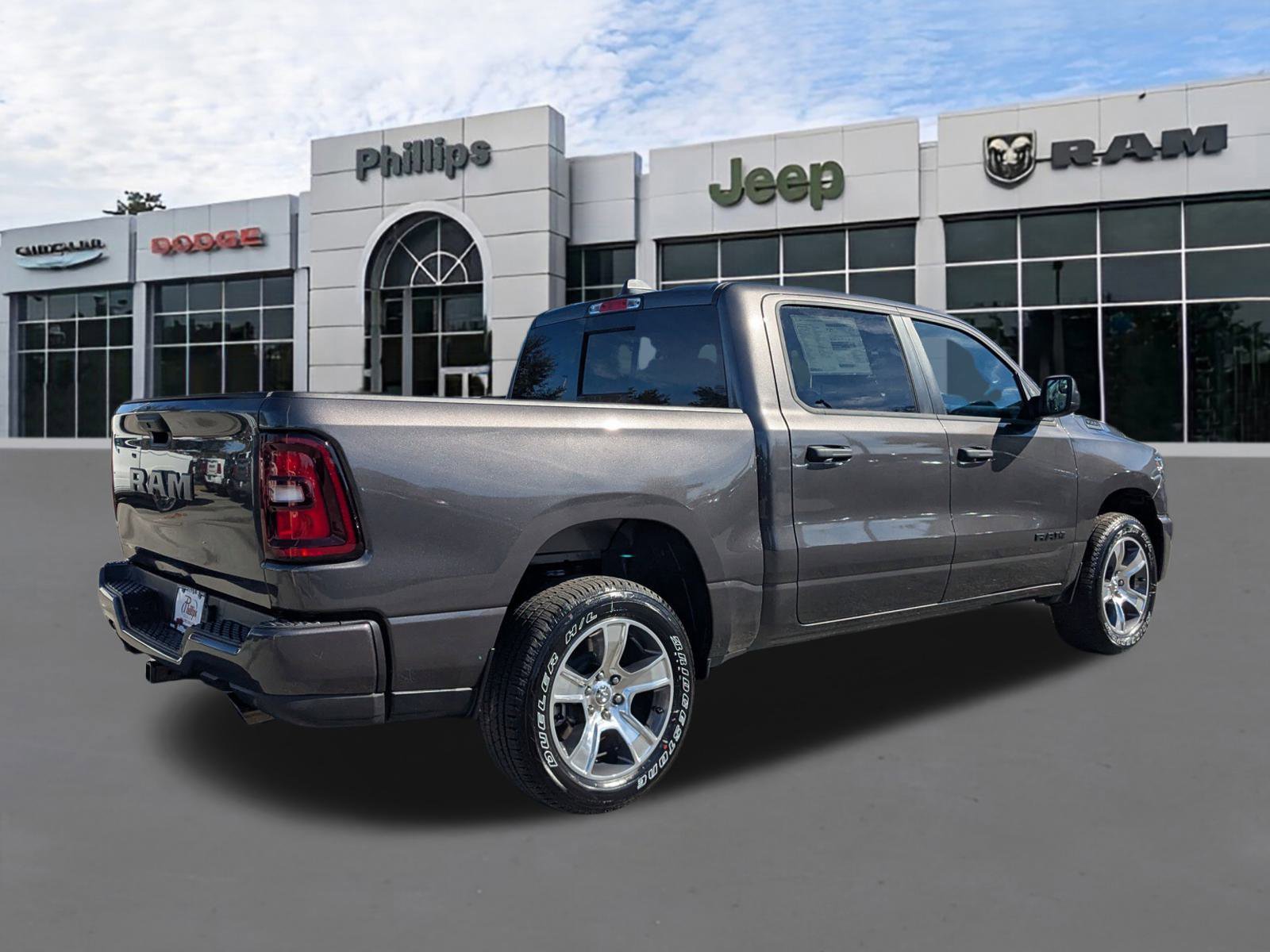 New 2026 RAM 1500 Express image 3