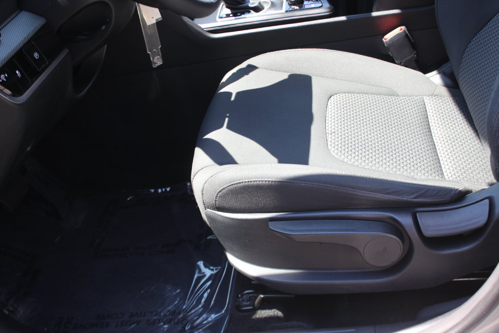 Used 2024 Kia Sportage LX AWD/4WD image 22