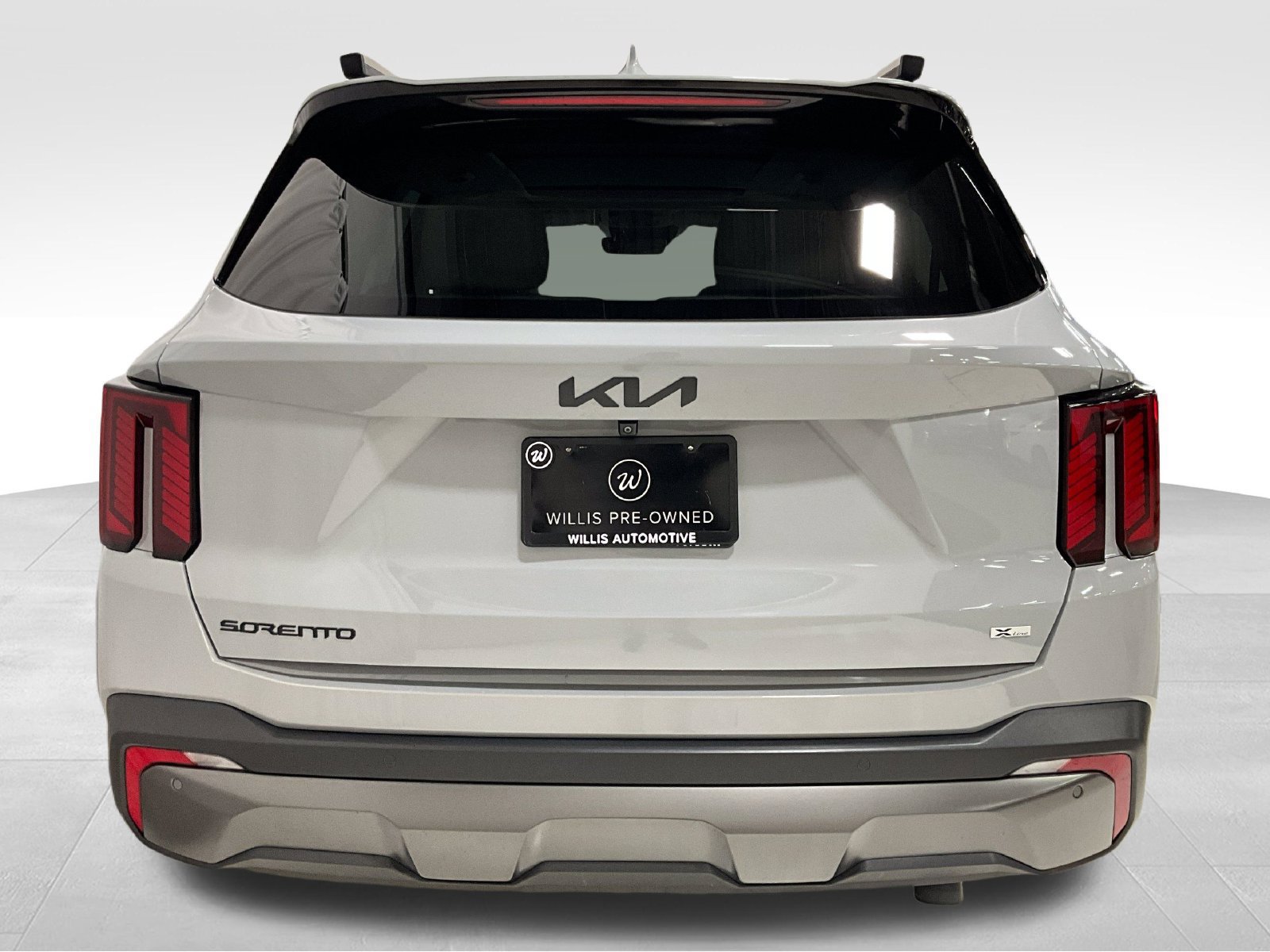 Used 2025 Kia Sorento SX AWD/4WD image 6