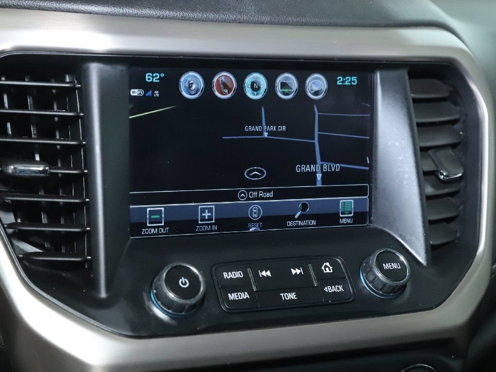 Used 2019 GMC Acadia Denali w/ Technology Package AWD/4WD image 26