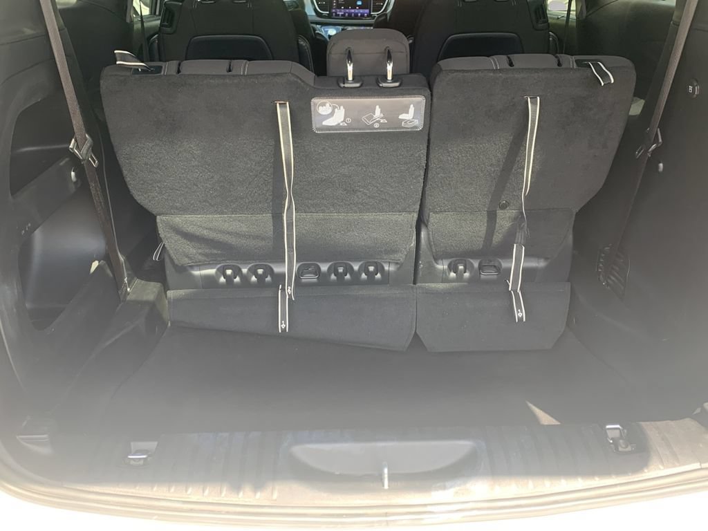 Used 2021 Chrysler Pacifica Touring w/ S Appearance Package FWD image 10
