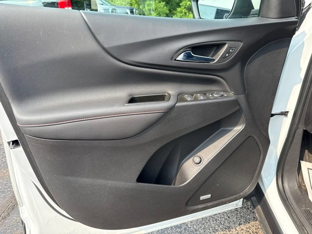 Used 2024 Chevrolet Equinox RS w/ RS Leather Package AWD/4WD image 20