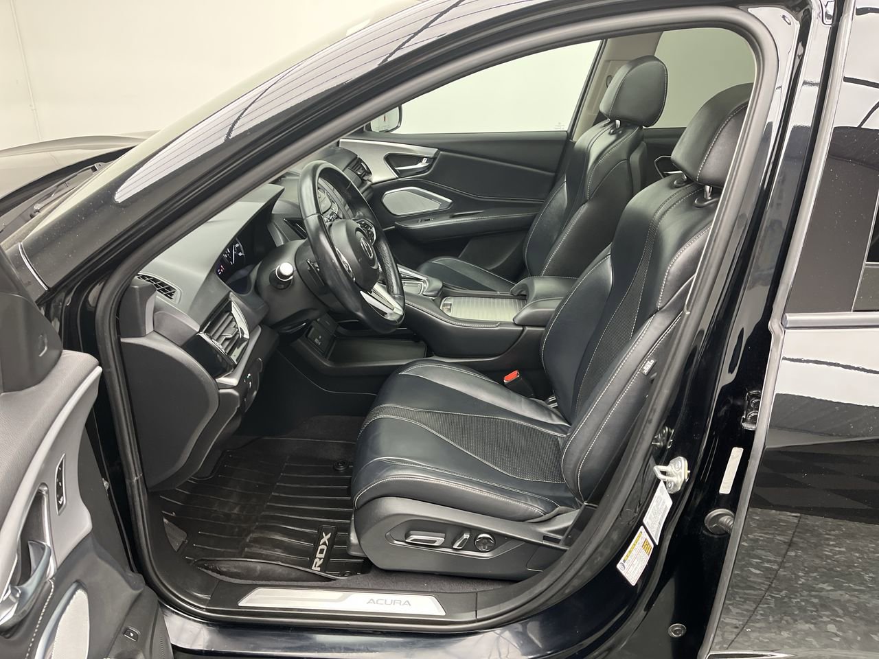 Used 2019 Acura RDX AWD w/ Technology Package image 3