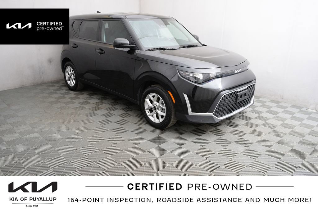 Certified 2025 Kia Soul LX FWD image 4