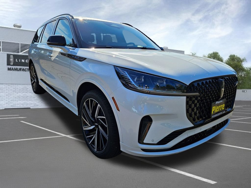 New 2026 Lincoln Aviator Black Label w/ Jet Appearance Package AWD/4WD image 7