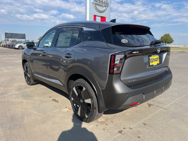 New 2026 Nissan Kicks SR image 5