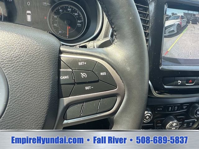 Used 2019 Jeep Cherokee Limited AWD/4WD image 28