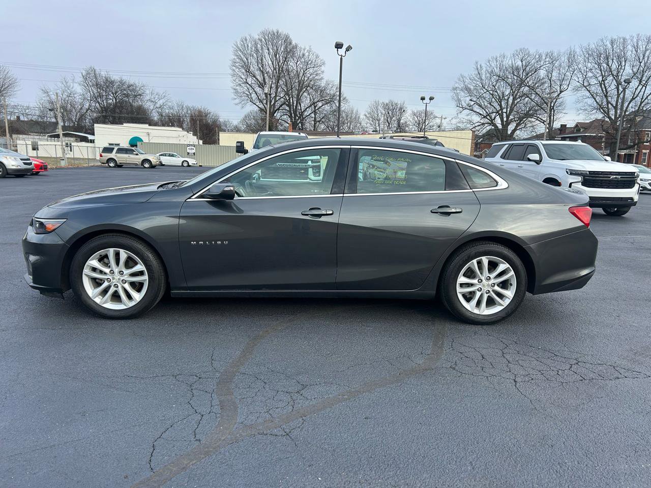 Used 2016 Chevrolet Malibu LT image 8
