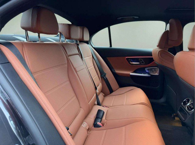 Certified 2025 Mercedes-Benz C 300 4MATIC Sedan image 27
