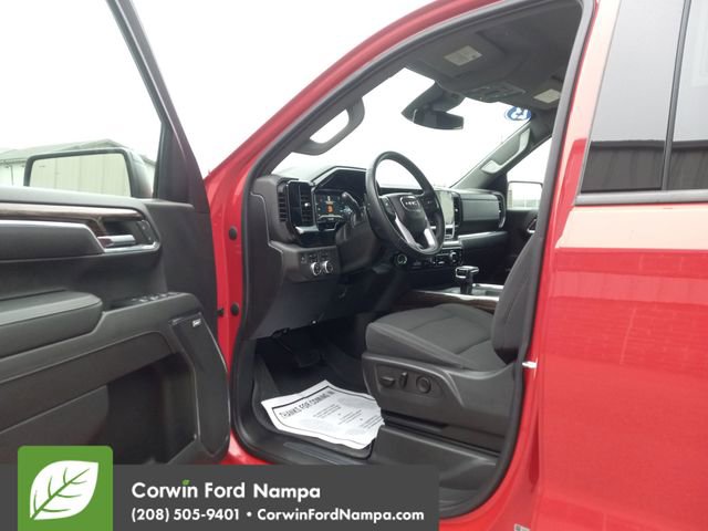 Used 2023 GMC Sierra 1500 Elevation w/ Preferred Package image 9