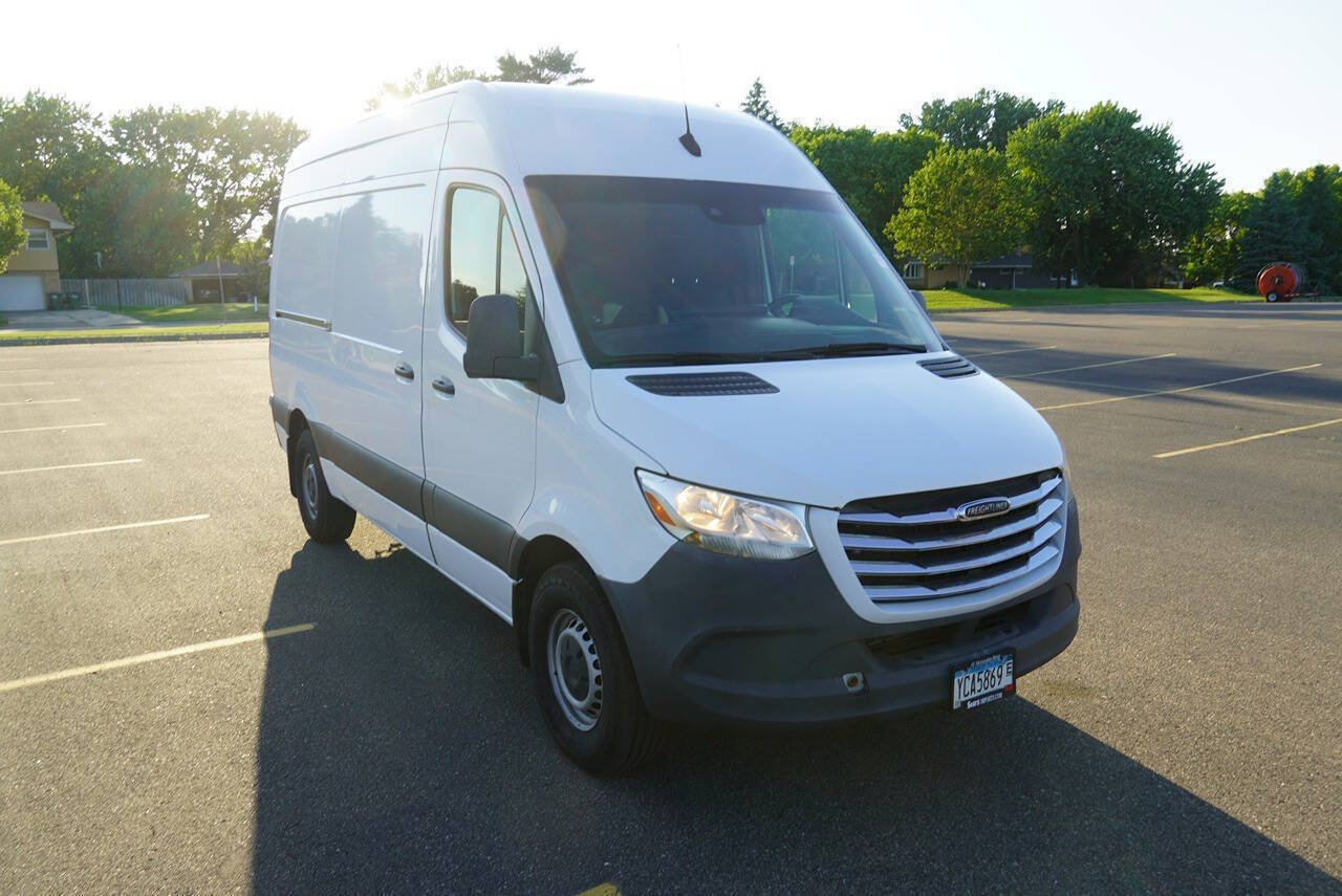 Used 2020 Freightliner Sprinter 2500 RWD image 8