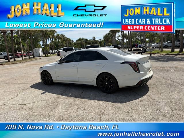 Used 2022 Cadillac CT4 V w/ Technology Package image 7