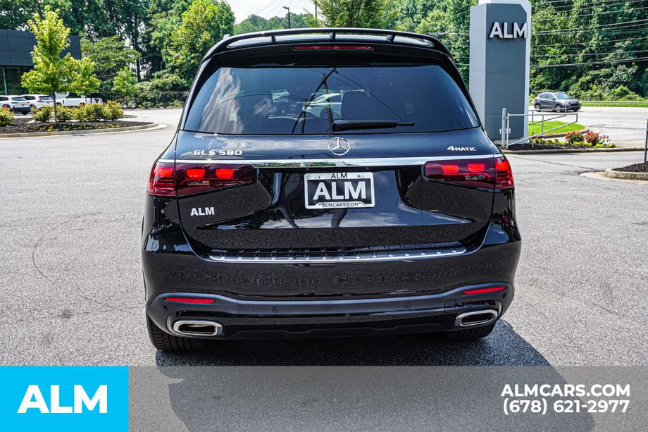 Used 2024 Mercedes-Benz GLS 580 4MATIC w/ Warmth & Comfort Package image 10