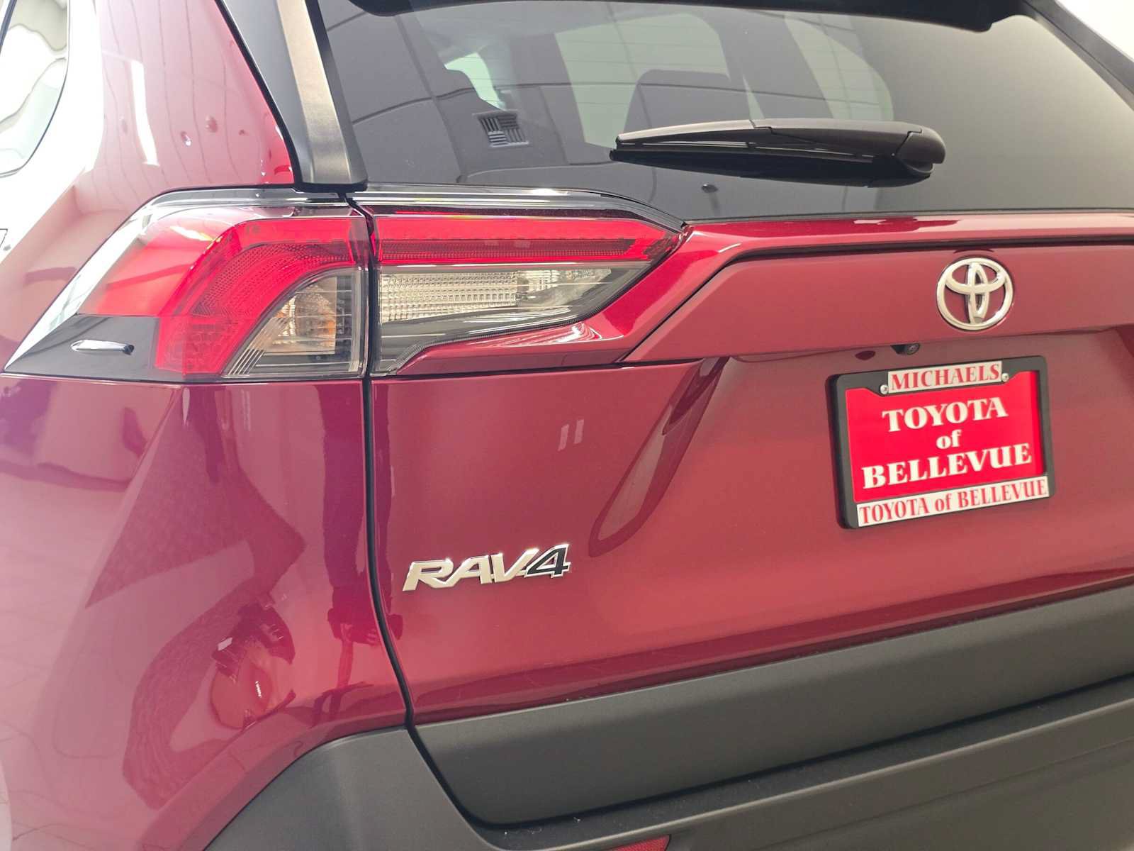 Certified 2025 Toyota RAV4 XLE w/ Convenience Package AWD/4WD image 7
