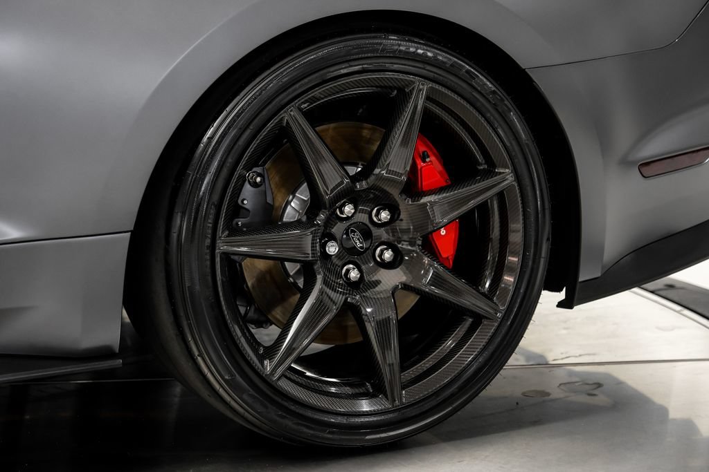 Used 2022 Ford Mustang Shelby GT500 w/ Carbon Fiber Track Pack RWD image 70