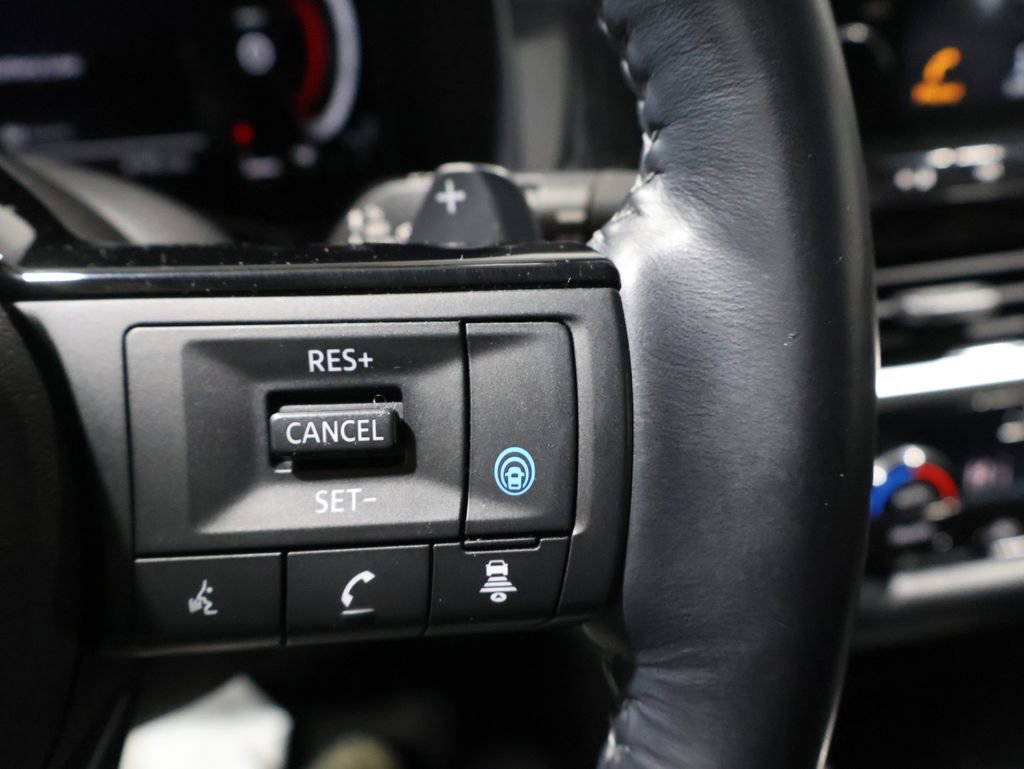 Used 2022 Nissan Pathfinder Platinum w/ Cargo Package image 35