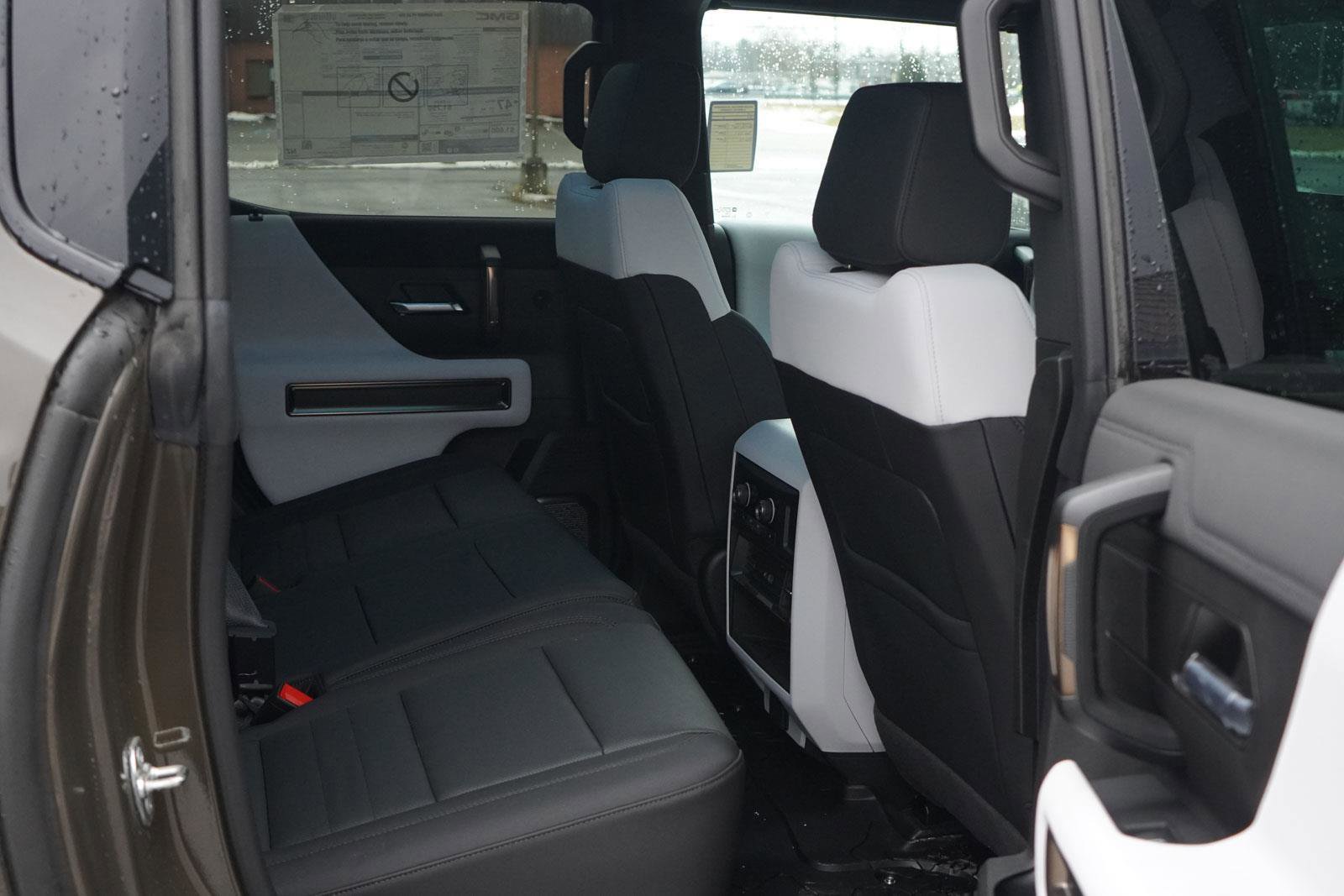 New 2024 GMC Hummer EV 2X w/ Extreme Off-Road Package image 31