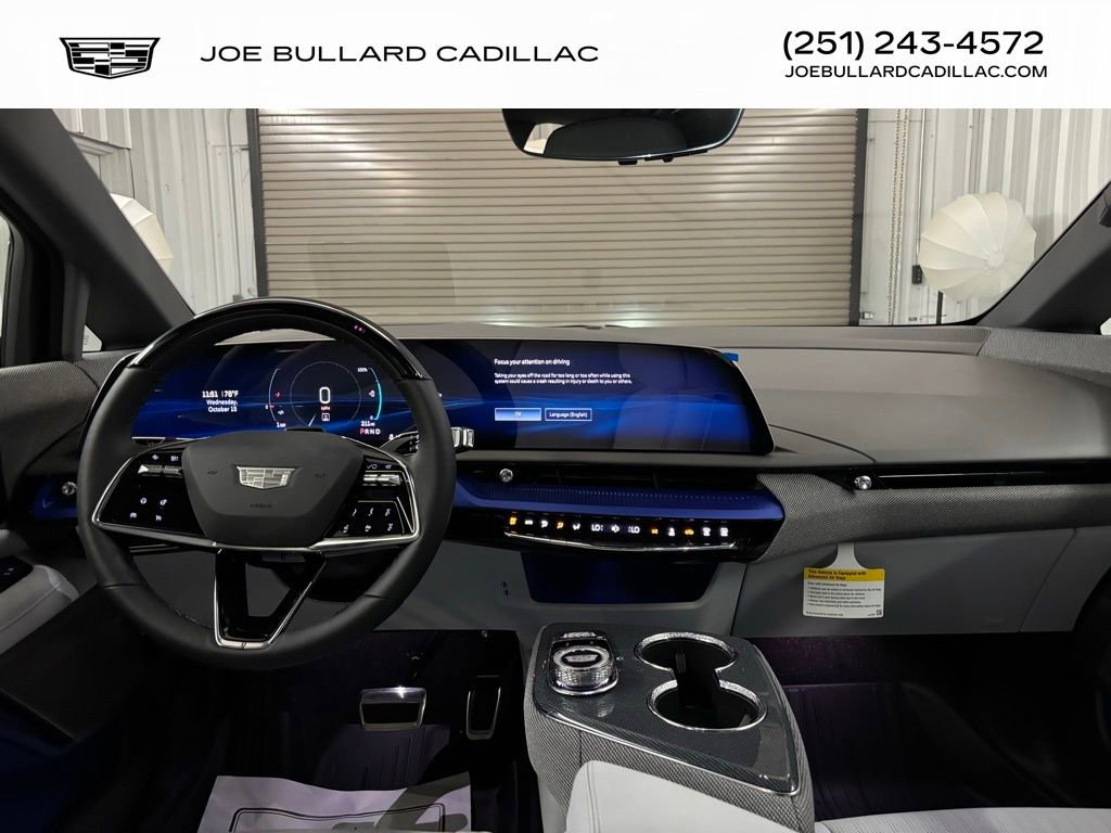 New 2025 Cadillac Optiq Luxury 2 w/ LPO, Floor Liner Package AWD/4WD image 25