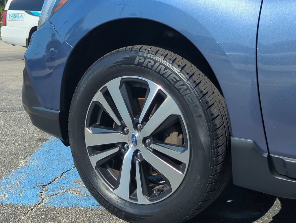 Used 2018 Subaru Outback 2.5i Limited AWD/4WD image 9