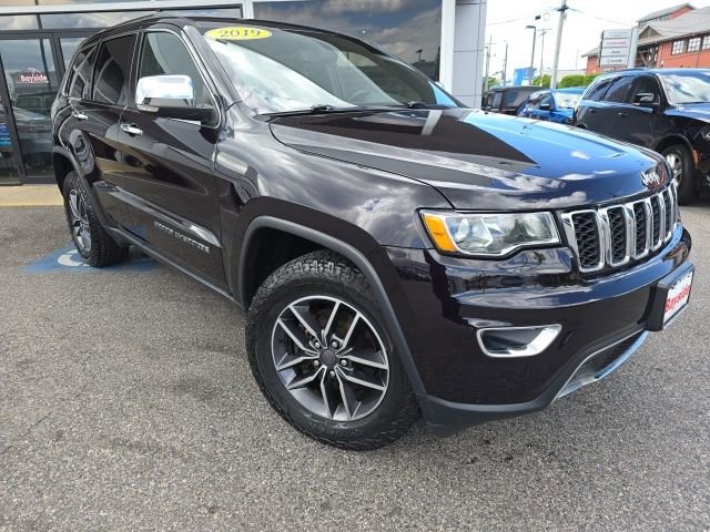 Used 2019 Jeep Grand Cherokee Limited AWD/4WD image 2