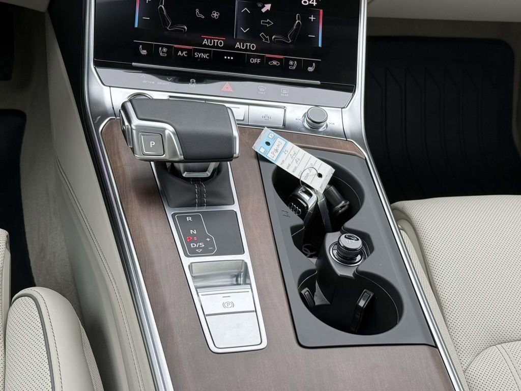 Used 2025 Audi A6 3.0T Prestige image 19