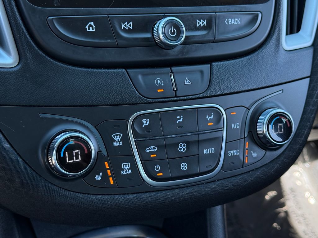 Used 2023 Chevrolet Malibu LT image 25