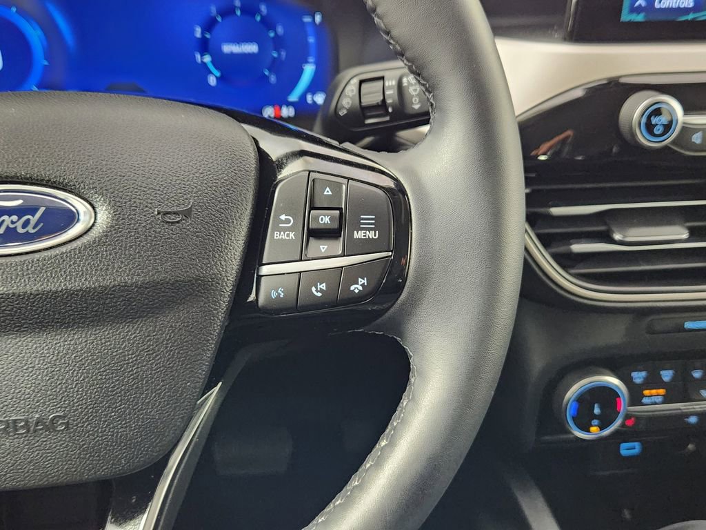 Used 2022 Ford Escape SEL w/ Technology Package image 19