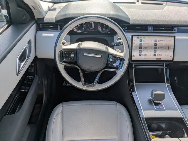 Used 2025 Land Rover Range Rover Velar Dynamic SE image 14