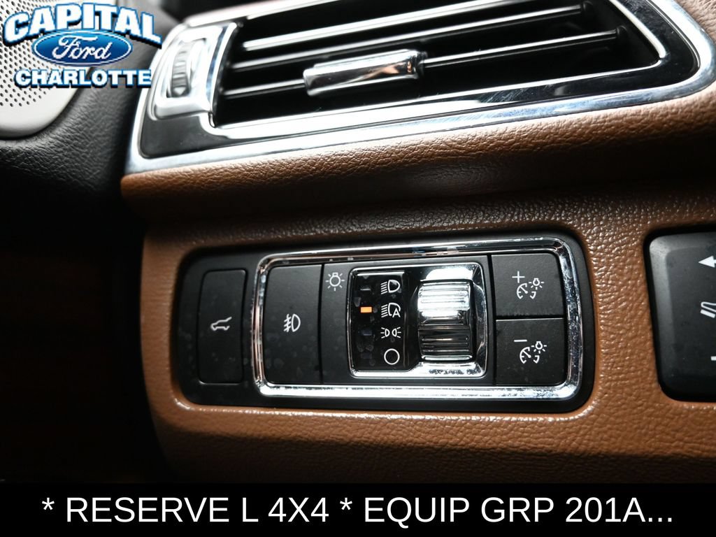 Used 2024 Lincoln Navigator L Reserve AWD/4WD image 19