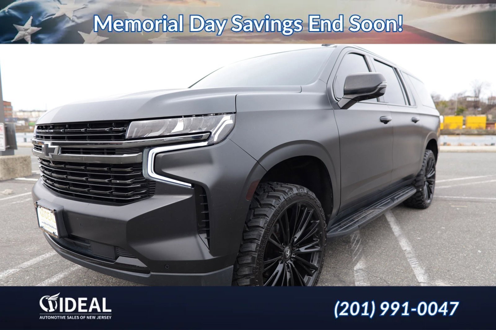 Used 2021 Chevrolet Suburban RST w/ Luxury Package AWD/4WD image 3