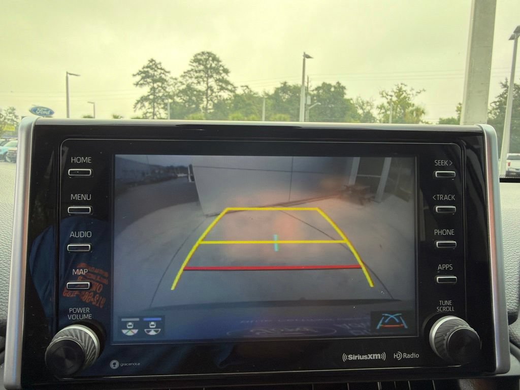 Used 2021 Toyota RAV4 XLE w/ Convenience Package FWD image 25