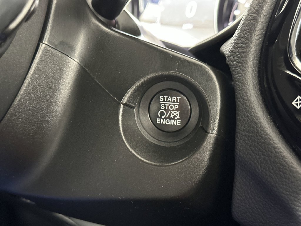 Used 2019 Jeep Compass Limited AWD/4WD image 19