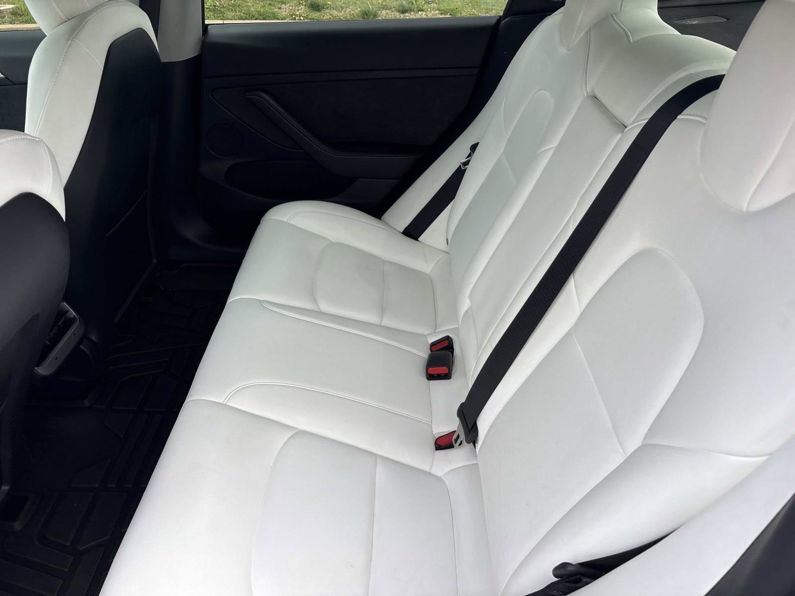 Used 2022 Tesla Model 3 Performance image 30