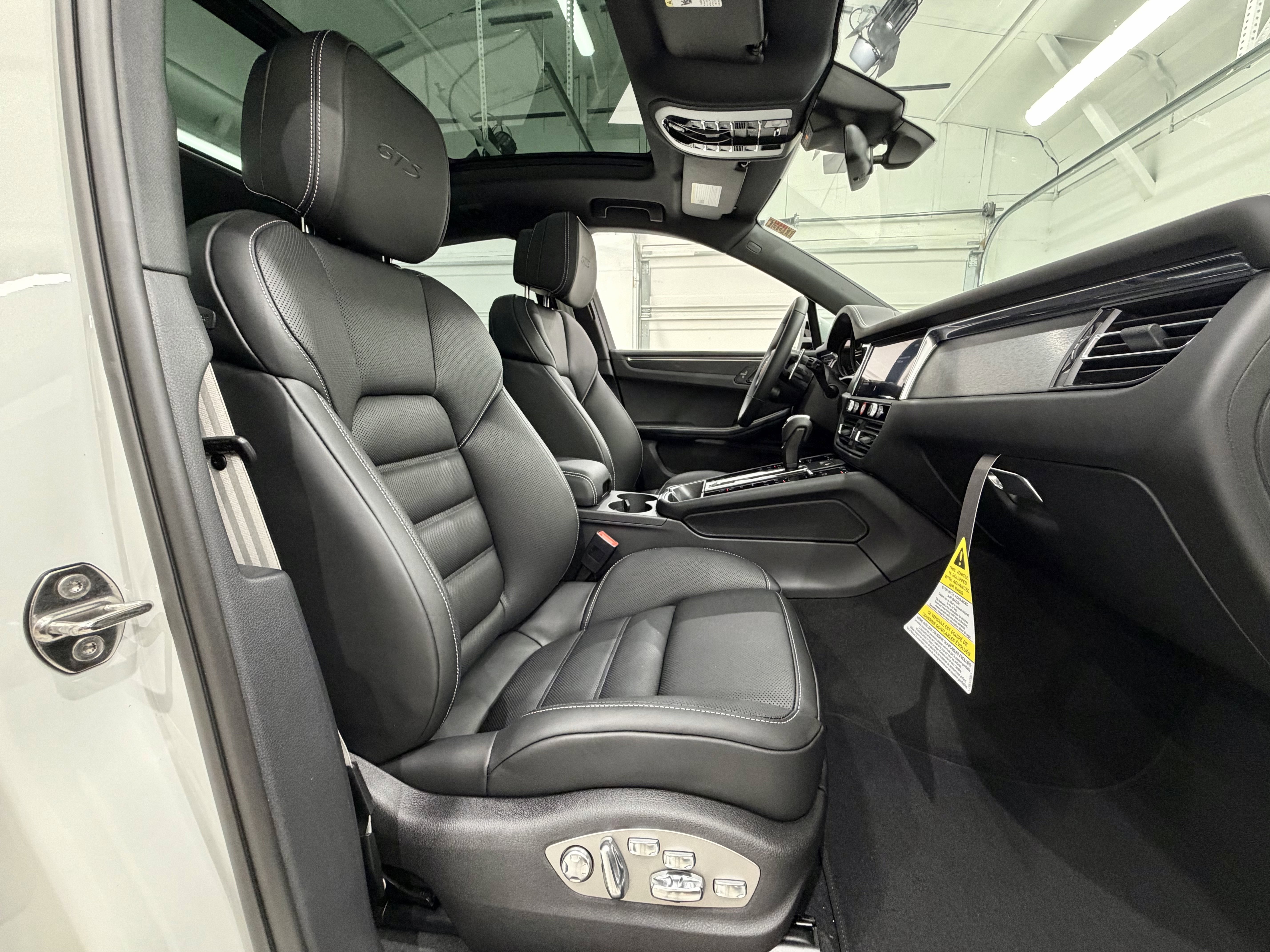 New 2026 Porsche Macan GTS image 23