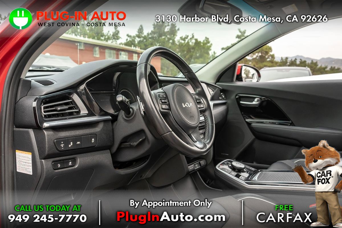 Used 2022 Kia Niro EX image 5