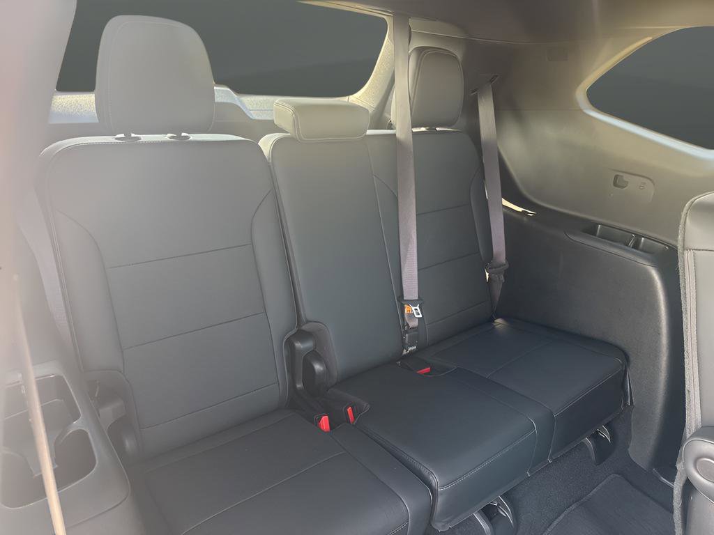 Used 2025 Buick Enclave Preferred image 37