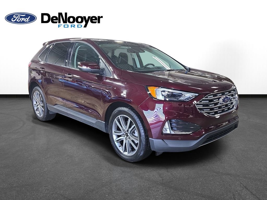 Used 2024 Ford Edge Titanium image 4