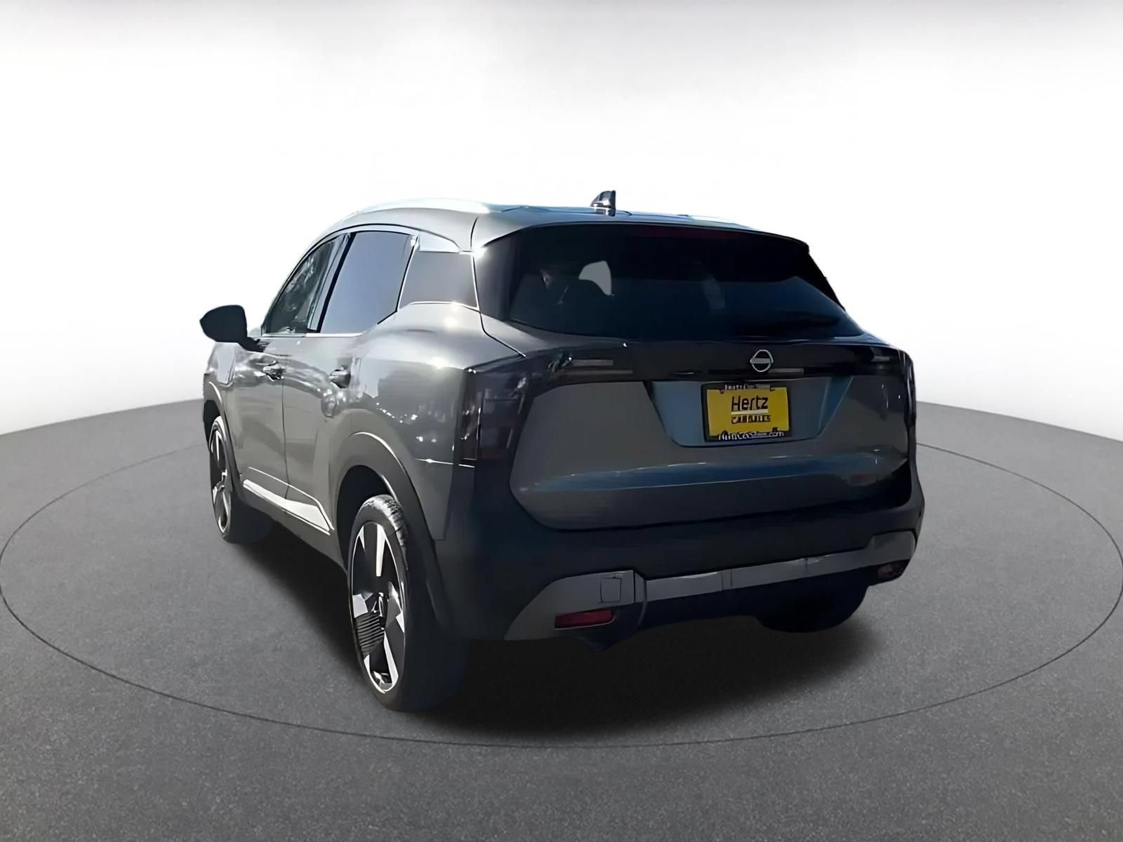 Used 2026 Nissan Kicks SR AWD/4WD image 10