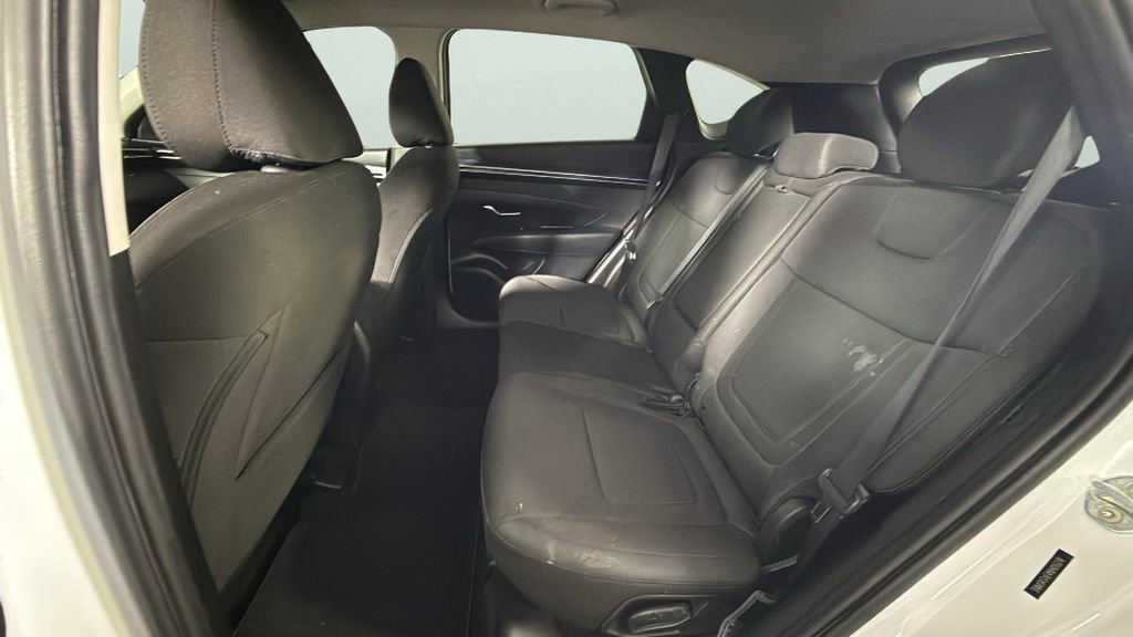 Used 2022 Hyundai Tucson SE image 22