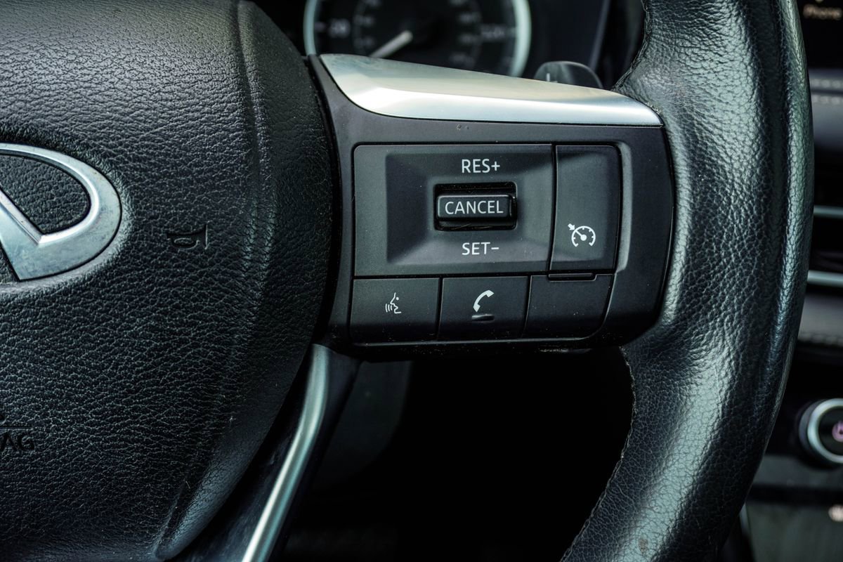 Used 2023 INFINITI QX60 Pure image 27