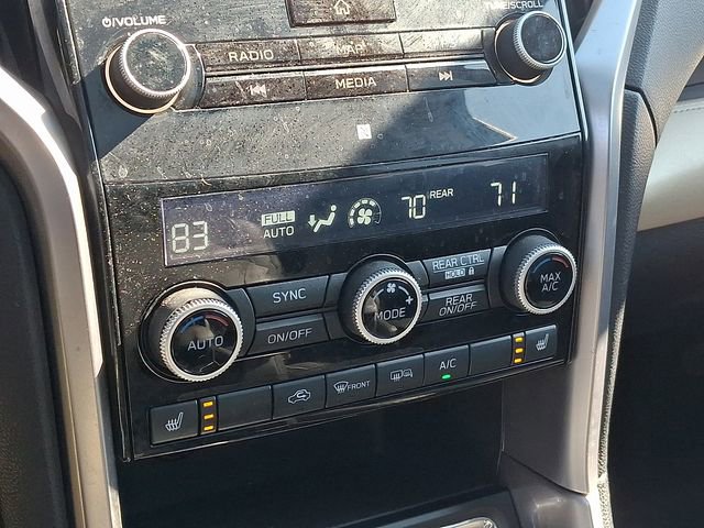 Used 2022 Subaru Ascent Limited w/ Technology Package image 19