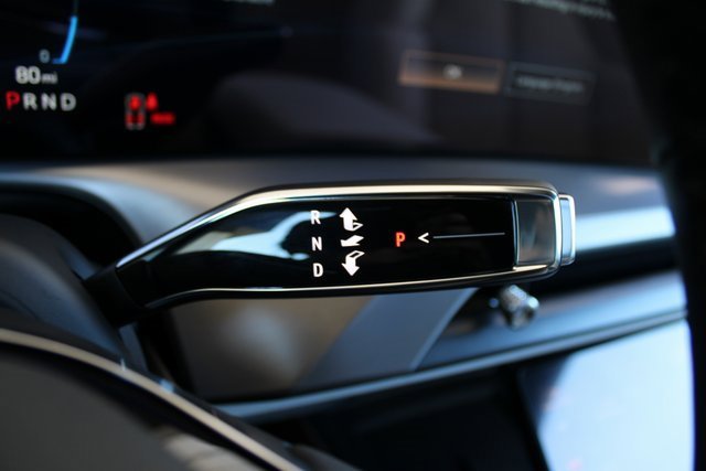 New 2026 Cadillac Vistiq Sport image 24