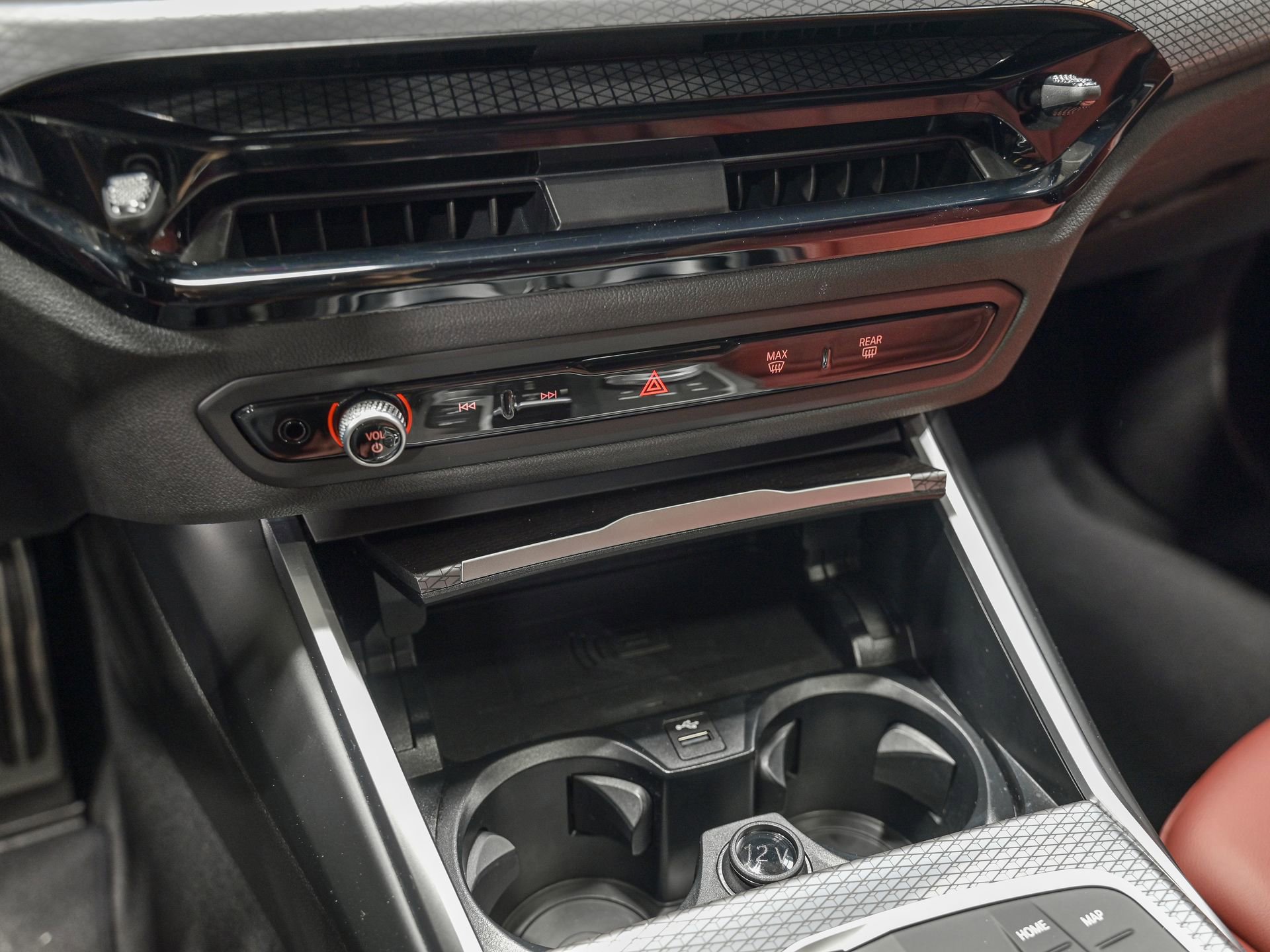 Used 2025 BMW M340i xDrive image 23