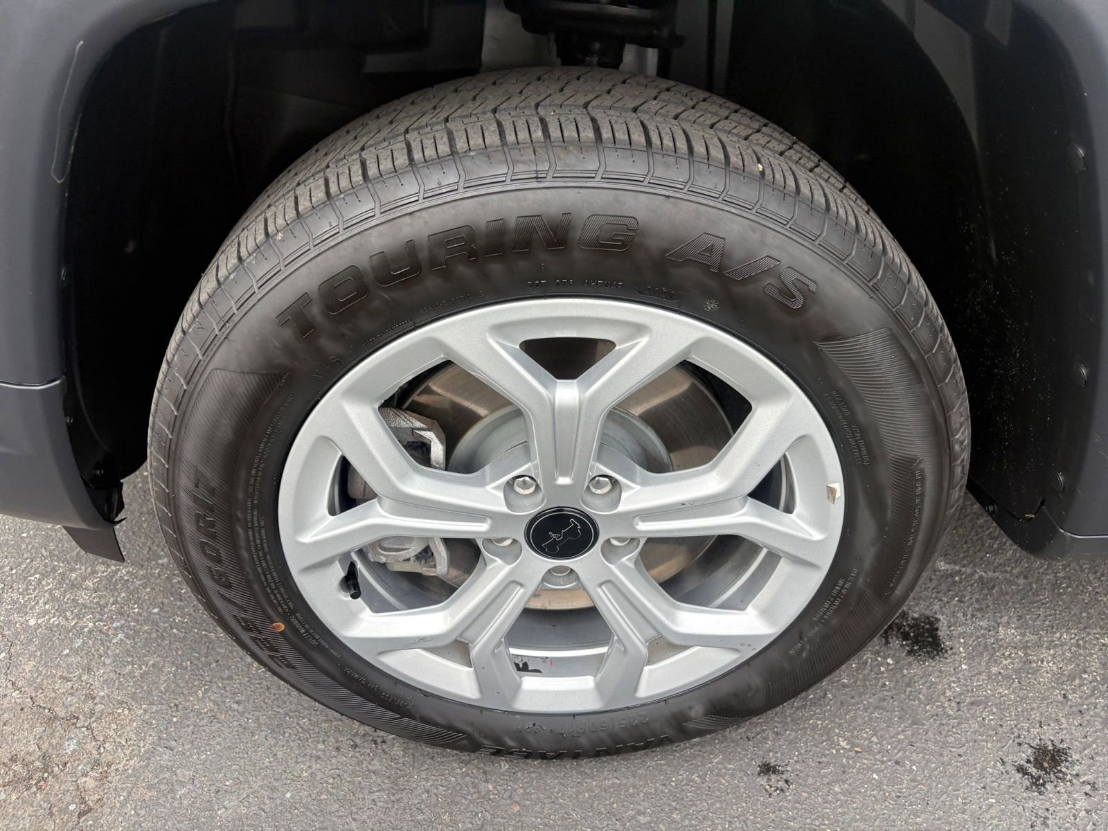 Used 2025 Jeep Compass Latitude AWD/4WD image 30