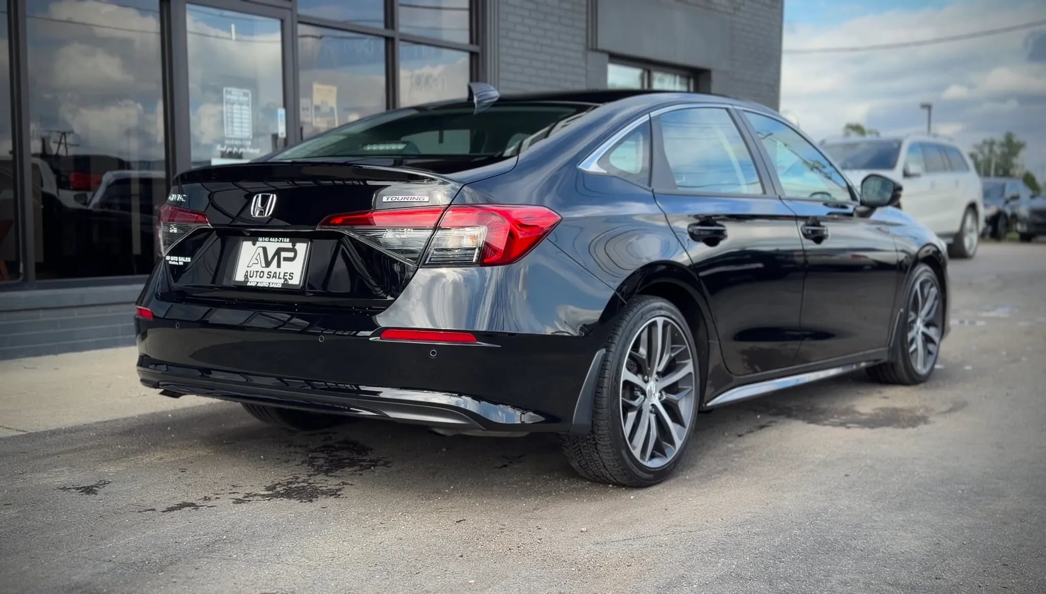 Used 2024 Honda Civic Touring image 2