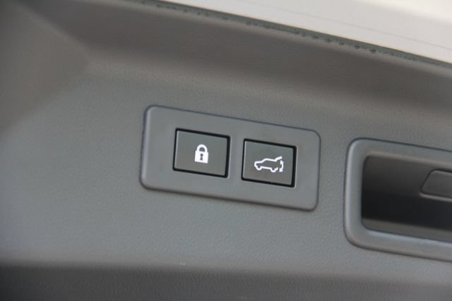 Certified 2025 Subaru Forester Touring AWD/4WD image 39
